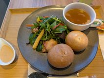 ホテルの朝食 (2)