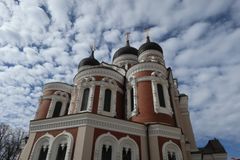 下から見るAleksander Nevski katedraal(アレクサンドル・ネフスキー大聖堂)