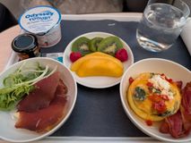 四便目の機内食(AY) (3): 朝食