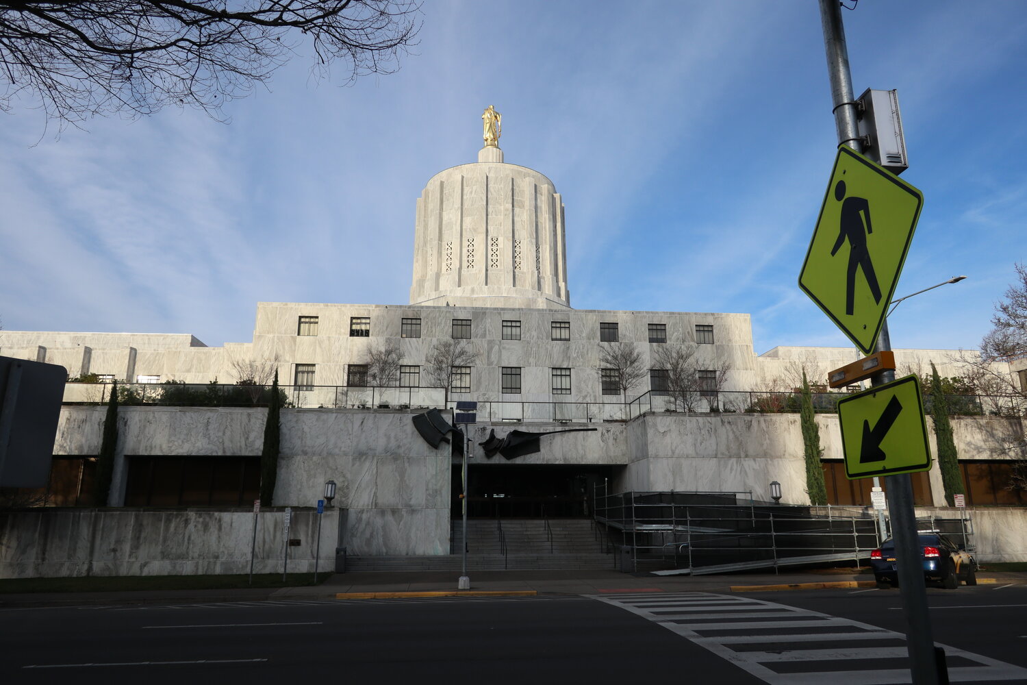 The Oregon State Capitol (裏側)  (2019年1月撮影)