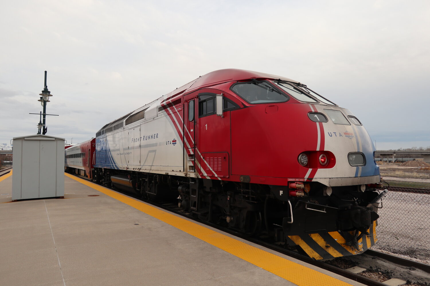 FrontRunner ＠ Ogden Intermodal Transit Center (2019年3月撮影)